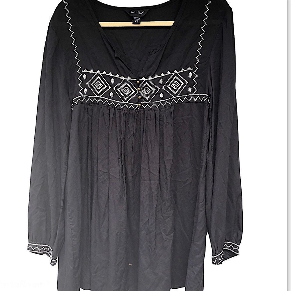 Charlie Paige boho embroidered tunic black top S/M